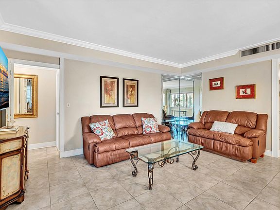 3rd image of 3333 NE 34th Street #319