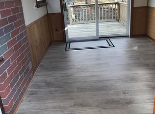 1 Holly Ln, Bristol, RI 02809