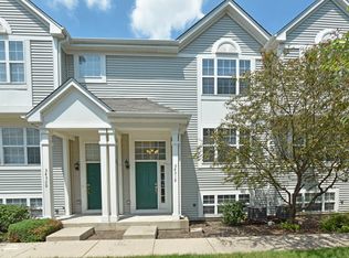 34318 N Barberry Rd, Round Lake, IL 60073