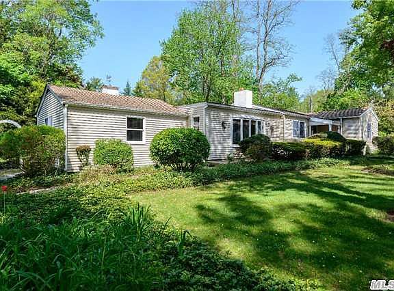 2nd image of 12 Cherrywood Ln