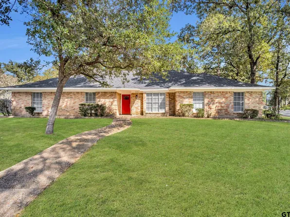 8242 Clemson Dr, Tyler, TX 75703