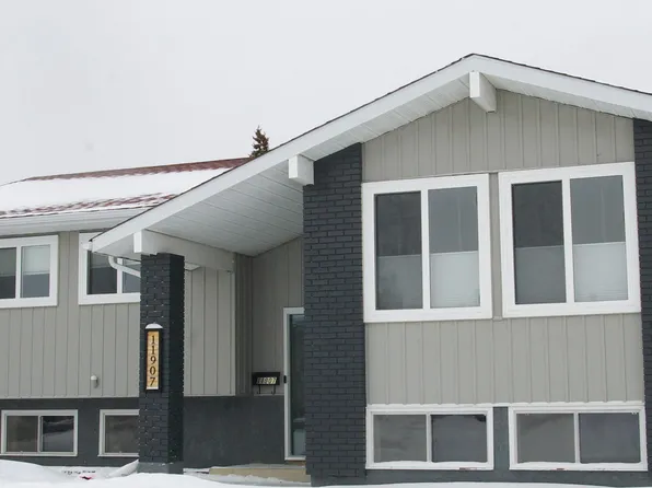 11907 152a Ave NW, Edmonton, AB T5X 1E7