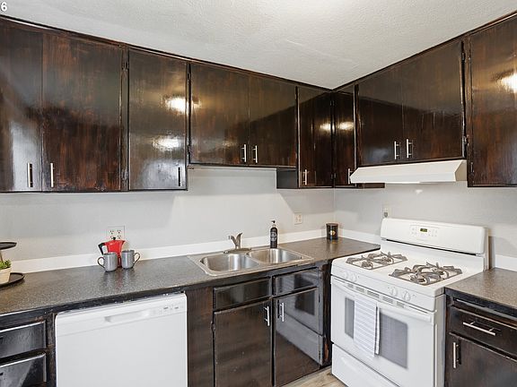 3rd image of 3507 E 11th St