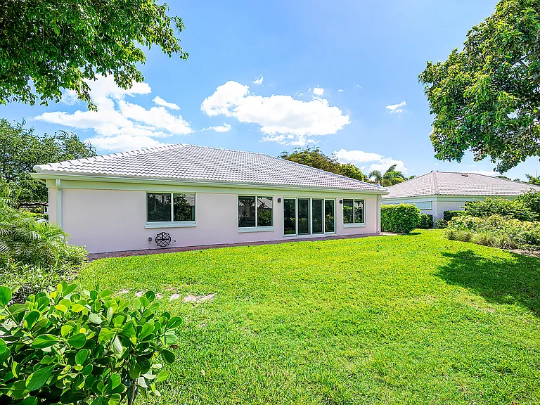 4419 Sanderling Cir E — Photo 37