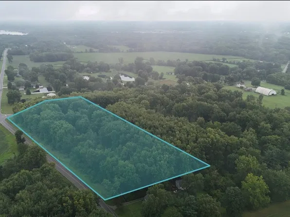 37 Buffham Rd, Seville, OH 44273