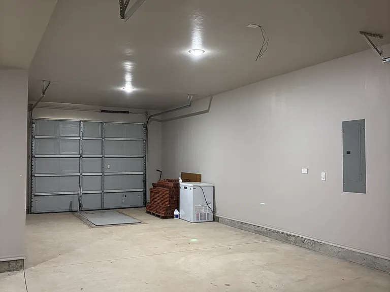 2209 E Grassland Ln — Photo 27
