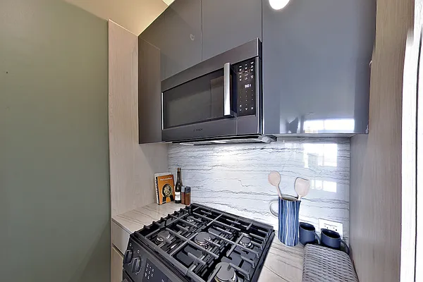 Rented by Greystar | media 19