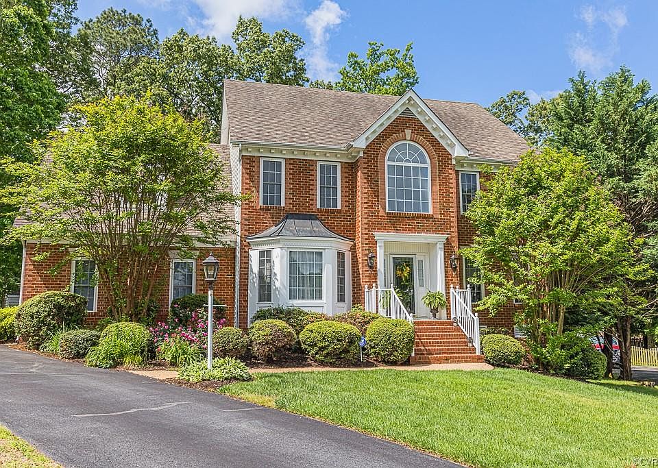 1st image of 6127 Shady Woods Ln