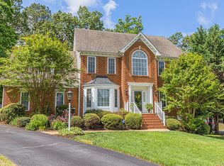 6127 Shady Woods Ln, Mechanicsville, VA 23111