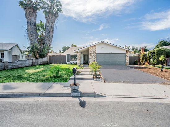3048 Strassbourg Dr, Riverside, CA 92504