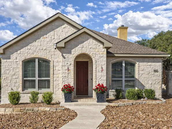 150 E St Andrews Loop, Kerrville, TX 78028
