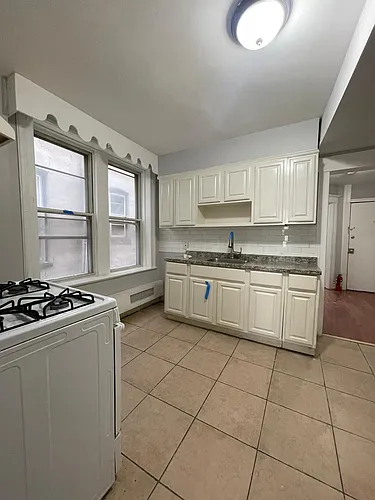 206 Bidwell Ave #2R Photo 1
