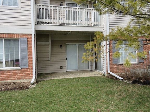 3rd image of 2493 Charleston Dr Unit 5