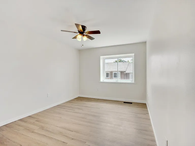 4634 Conwell Dr — Photo 21