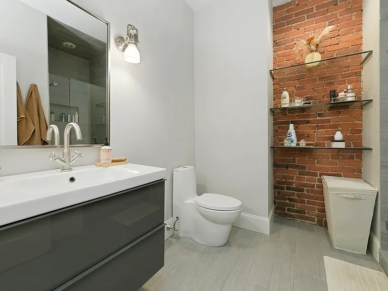 482 Beacon St #32 — Photo 10