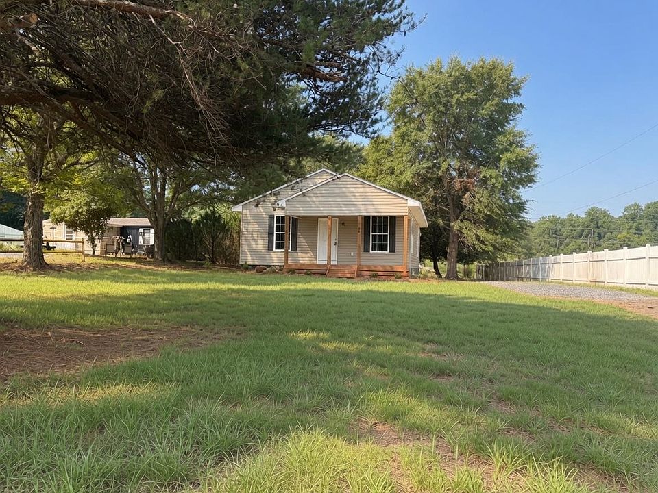 1st image of 98 Blackstock Rd