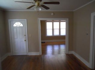 324 Sweet St NE, Grand Rapids, MI 49505
