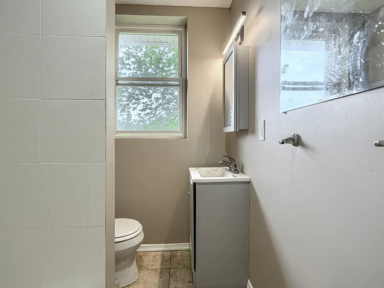 3308 Elgin Ave #3B — Photo 9