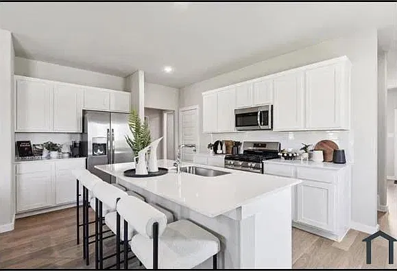 524 Green Gables Dr