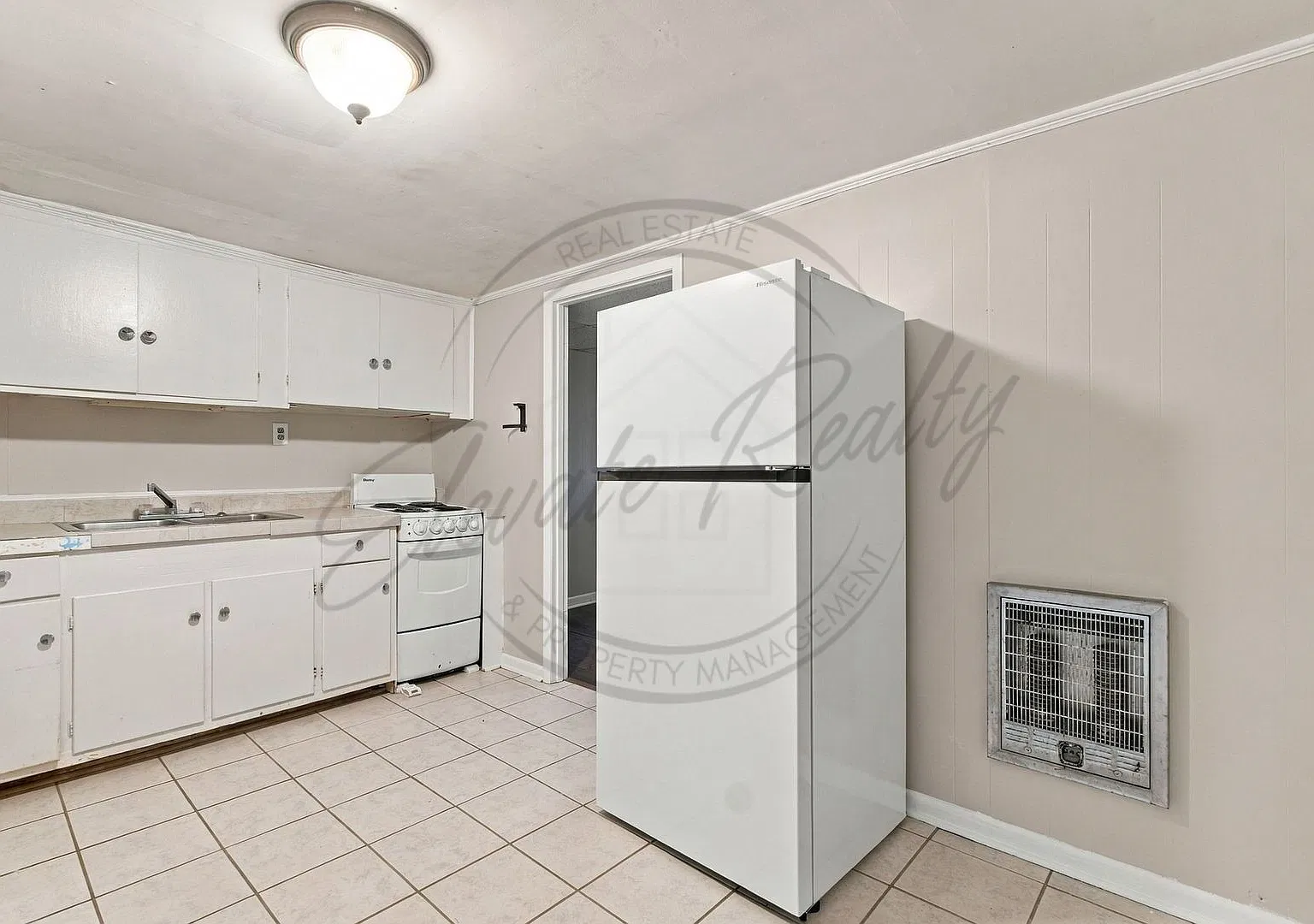 One Month Free Rent: Fall In Love With This First Floor One Bedroom Near Tennessee Tech! — Photo 4