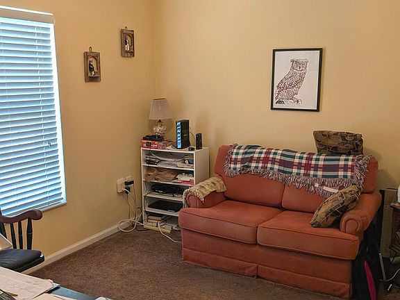 3rd image of 1540 Corbett Ln