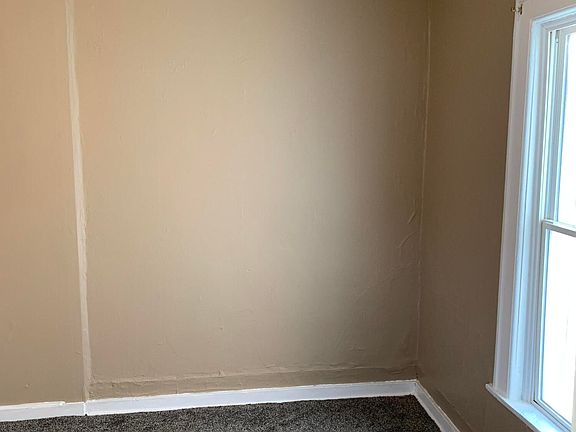 2nd image of 3226 Terrace Walk Ave NE