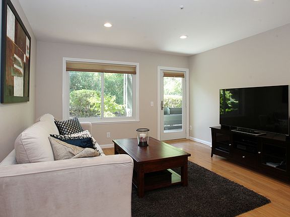 5th image of 4016 Farm Hill Blvd APT 107