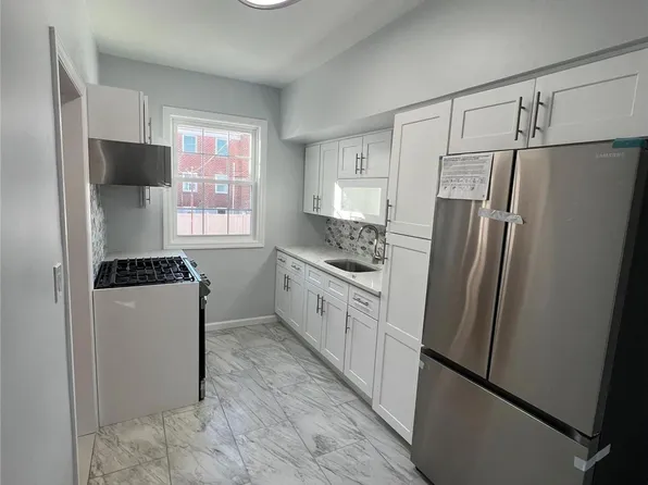 61-58 77 Street, Middle Village, NY 11379