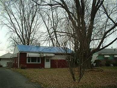2nd image of 2921 Riverview Ln