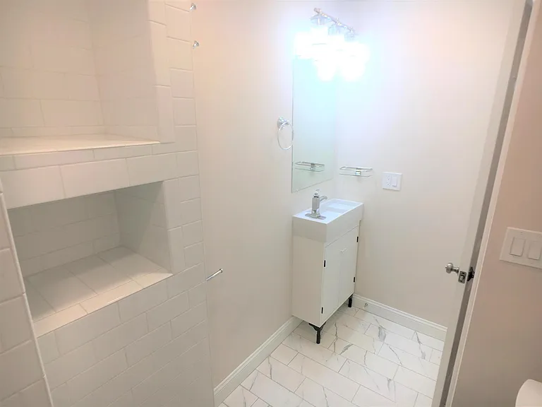 67 Temple St #2 — Photo 17