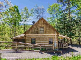1032 Vista Dr, Gatlinburg, TN 37738