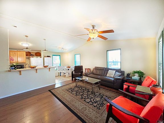 4th image of 2130 Redwood Highway #D8