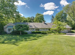 722 Country Club Ln, South Bend, IN 46615