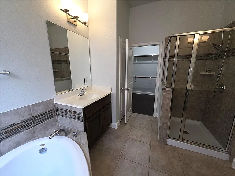 1015 Walsh Hill Trl — Photo 17