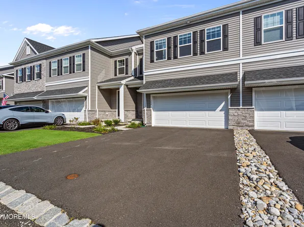 1404 Journey Avenue, Marlboro, NJ 07746