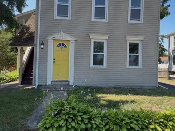 25 Chapel St, Wallingford, CT