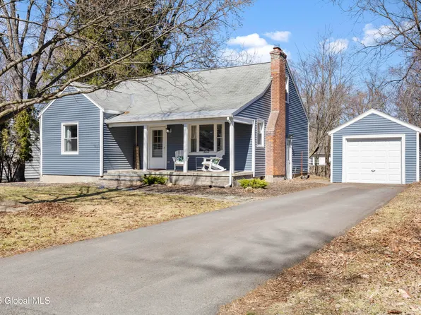 1831 Pawtucket Avenue, Niskayuna, NY 12309