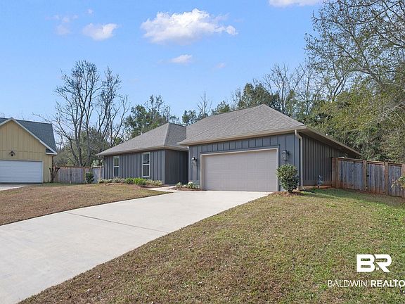 2nd image of 325 Pecan Ridge Blvd