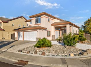 8523 Pinedrops Ct, Elk Grove, CA 95624