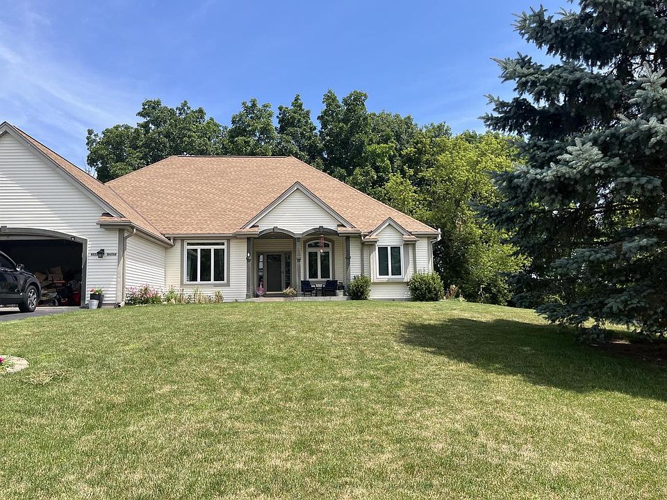 1st image of W233N6730 Nancy DRIVE