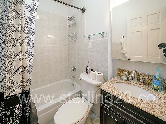5th image of 2336 31st Ave APT 1R