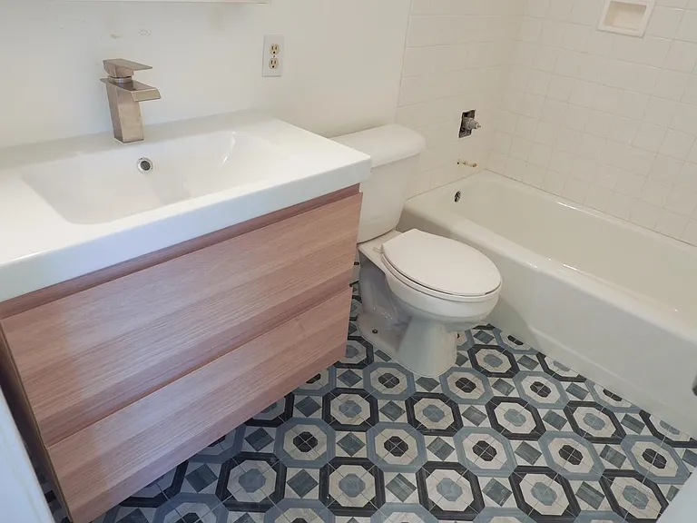4865 Saratoga Ave — Photo 18