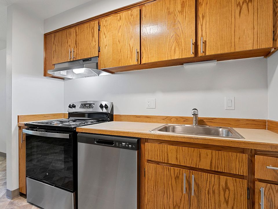 Columbia Vista Apartments CVA12240 12240 NE Siskiyou St Portland