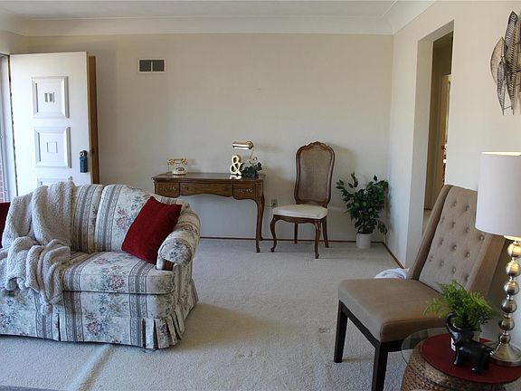 5th image of 5206 Jerome Dr