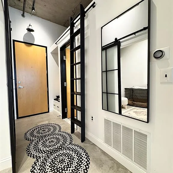 55 W Canfield St #212 — Photo 3