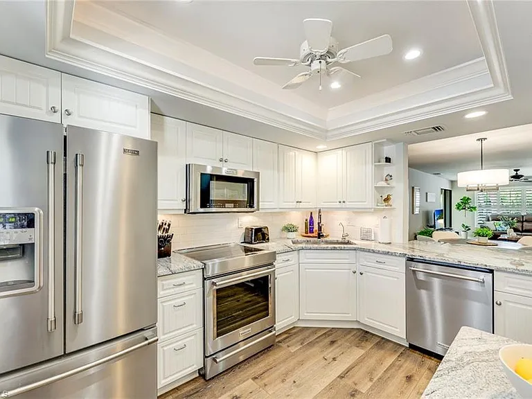 4300 Belair Ln #12 — Photo 9