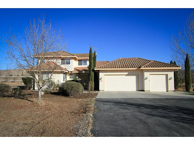 710 Tevis Trl photo 1