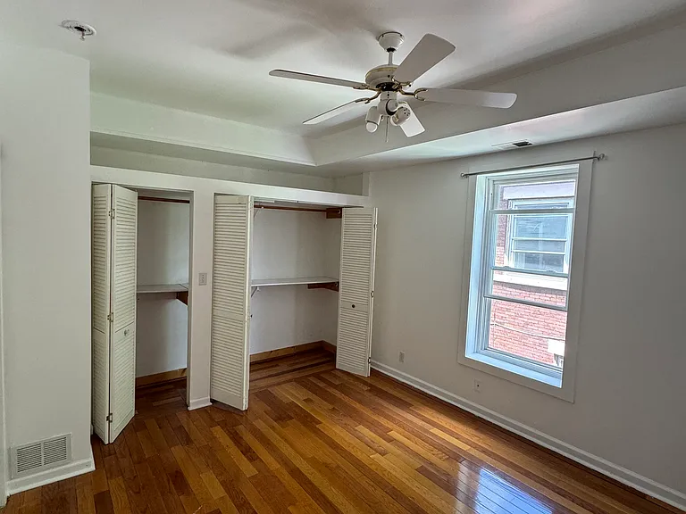 228 Carroll St — Photo 17