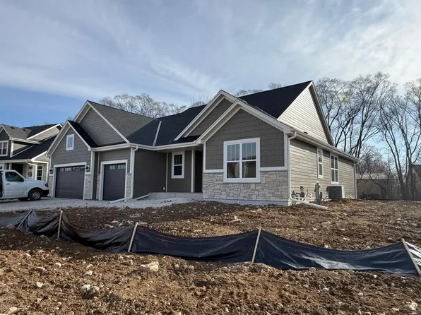 W237N5478 Fieldstone Pass CIRCLE, Sussex, WI 53089