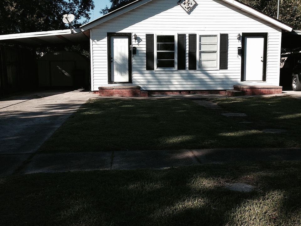 1st image of 220 Brundrette St